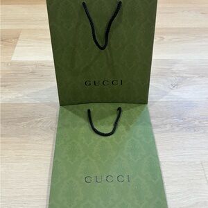 2 Gucci Green Logo Shopping Bag